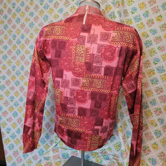 Pink 1960s 1970s mock neck long sleeve print top - Picture 11 of 14